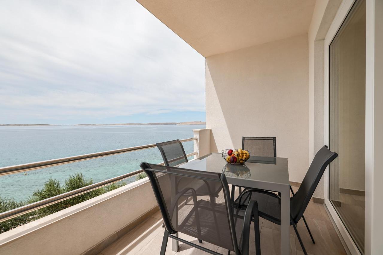Beachfront Apartments Tic With Seaview Miletici エクステリア 写真