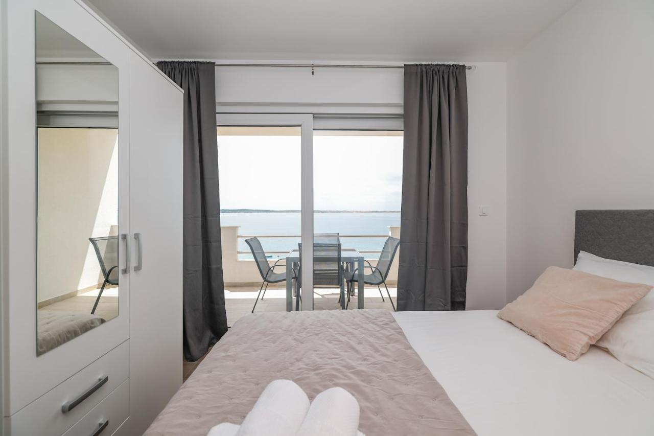 Beachfront Apartments Tic With Seaview Miletici エクステリア 写真