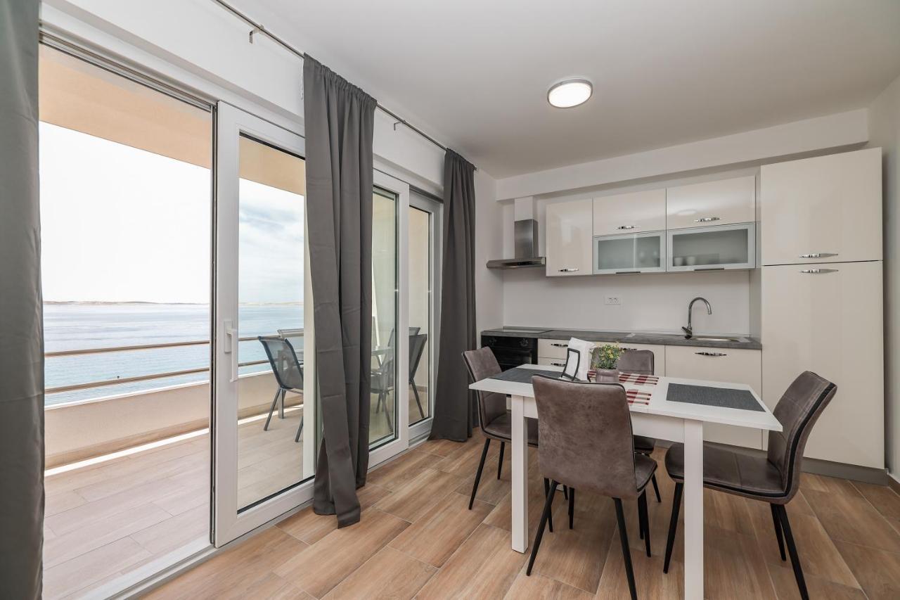 Beachfront Apartments Tic With Seaview Miletici エクステリア 写真