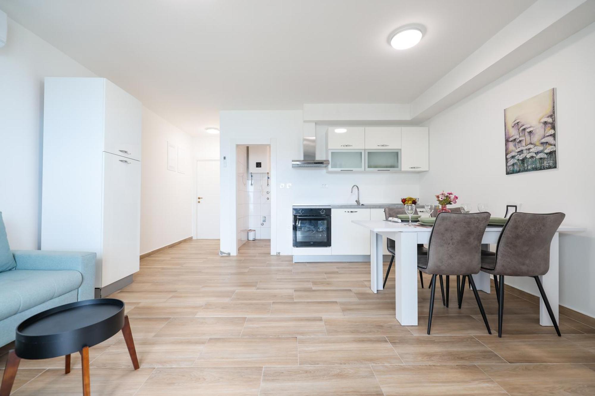 Beachfront Apartments Tic With Seaview Miletici エクステリア 写真