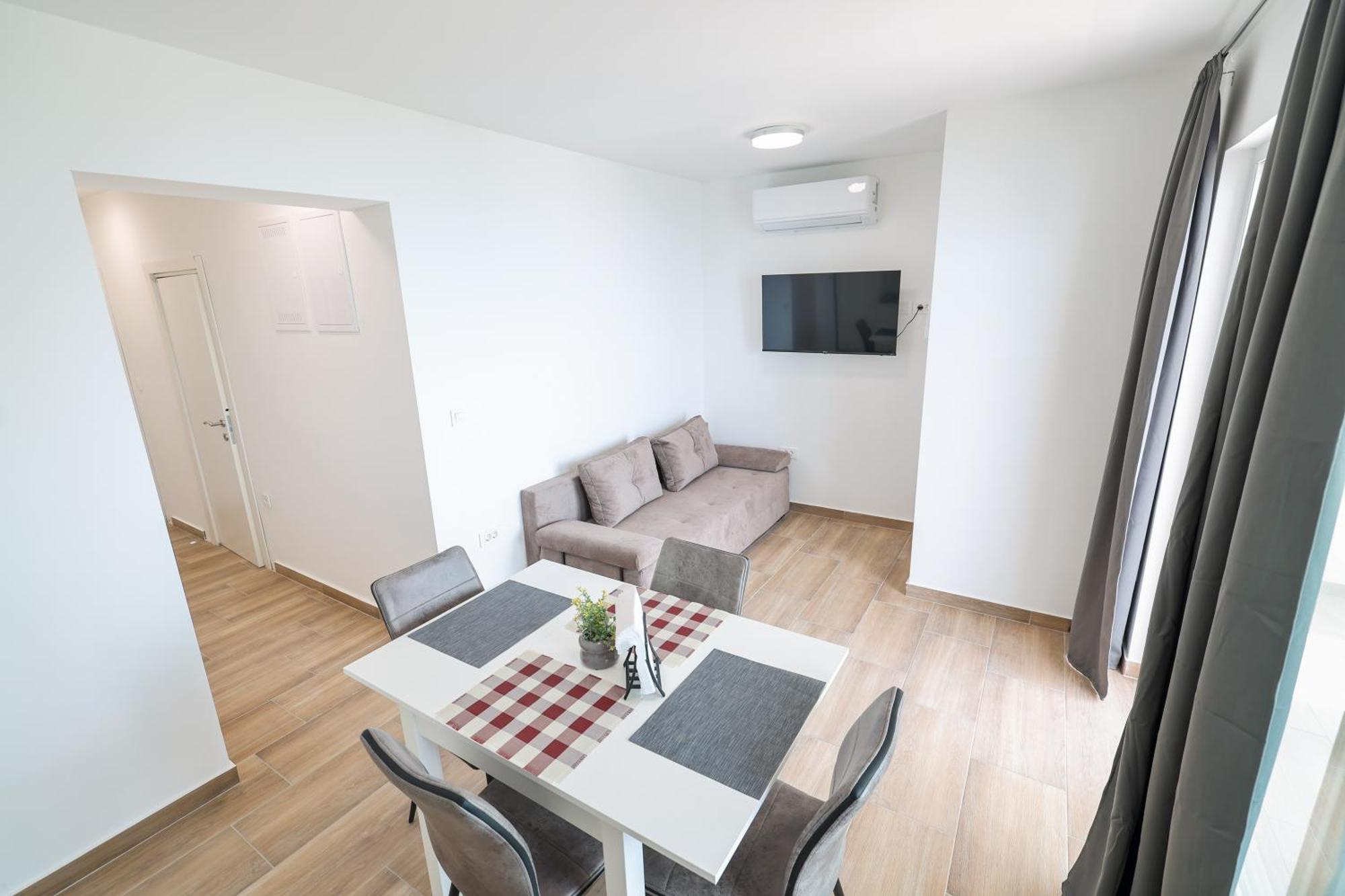 Beachfront Apartments Tic With Seaview Miletici エクステリア 写真