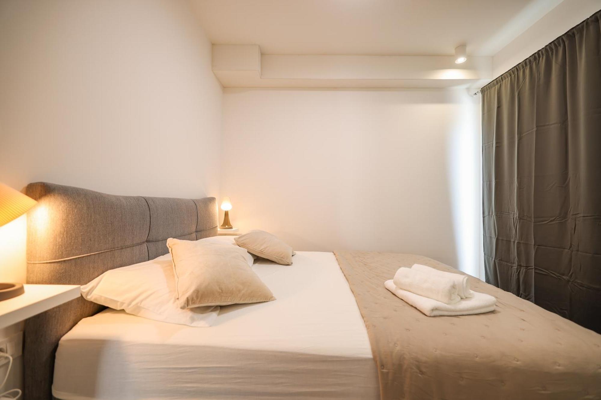 Beachfront Apartments Tic With Seaview Miletici エクステリア 写真